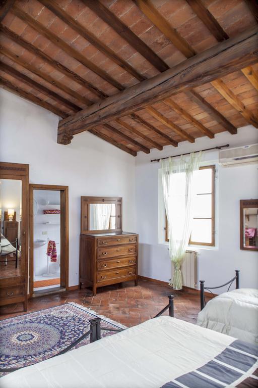 Appartamenti Ruggini Florenz Zimmer foto